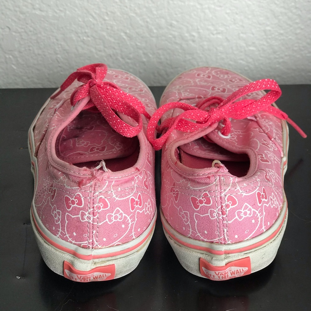 Hello Kitty Vans - Picture 3 of 4